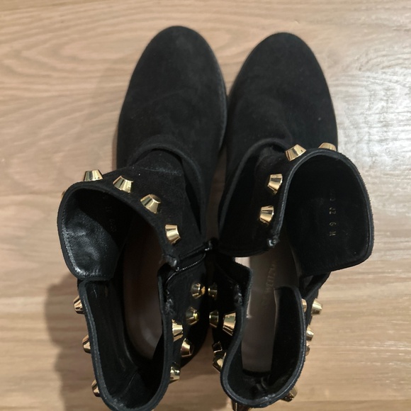 Stuart Weitzman Ankle Black Suede Gold Studded Flat Bootie size6 - Picture 6 of 6